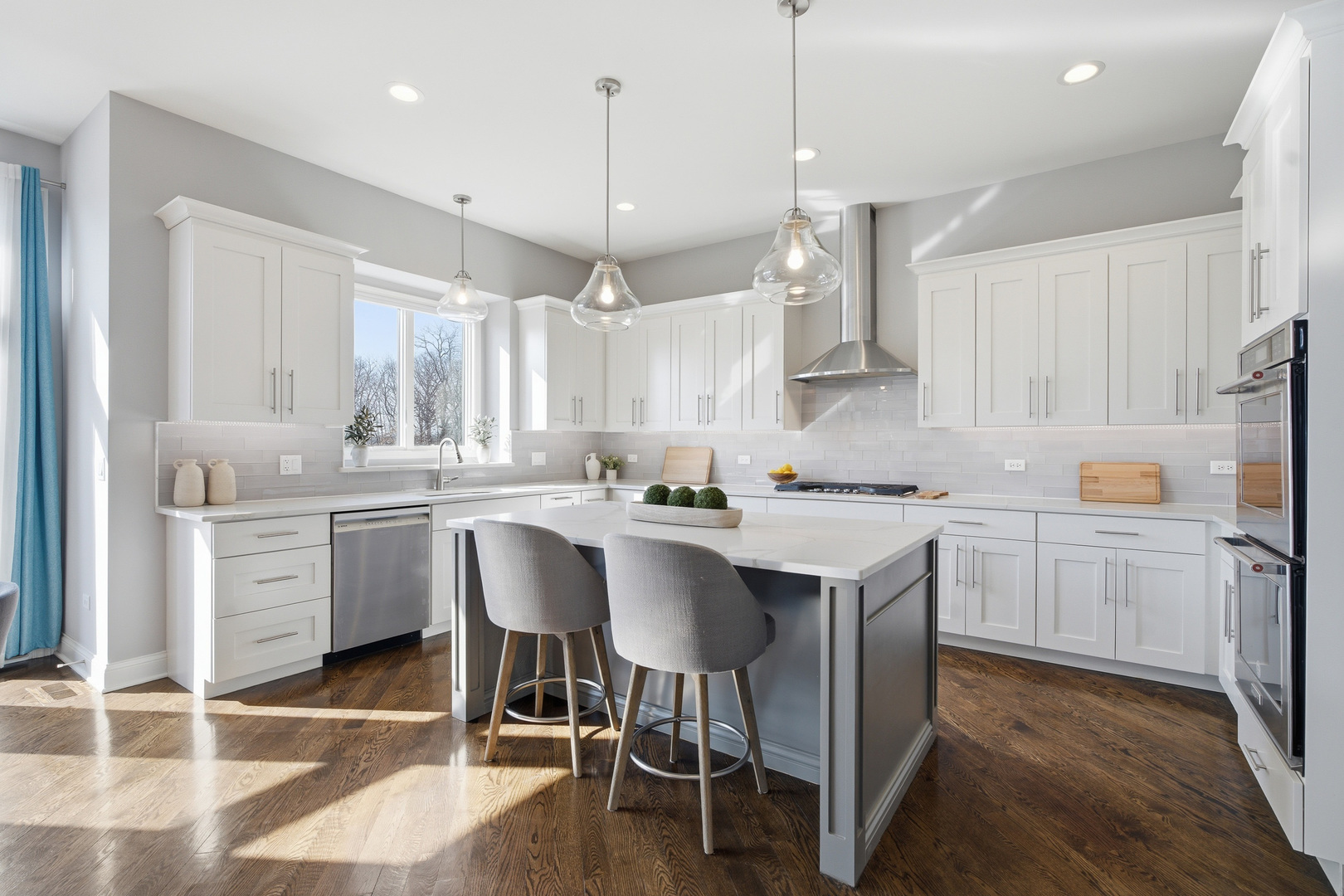 28 Pinnacle Court, Naperville, IL