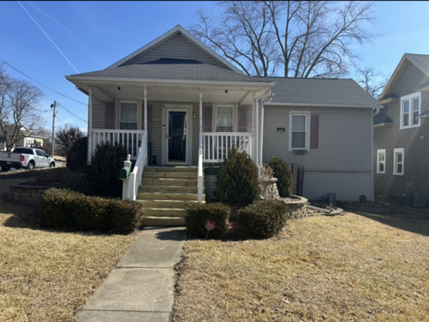 1017 PULASKI Street, Peru, IL