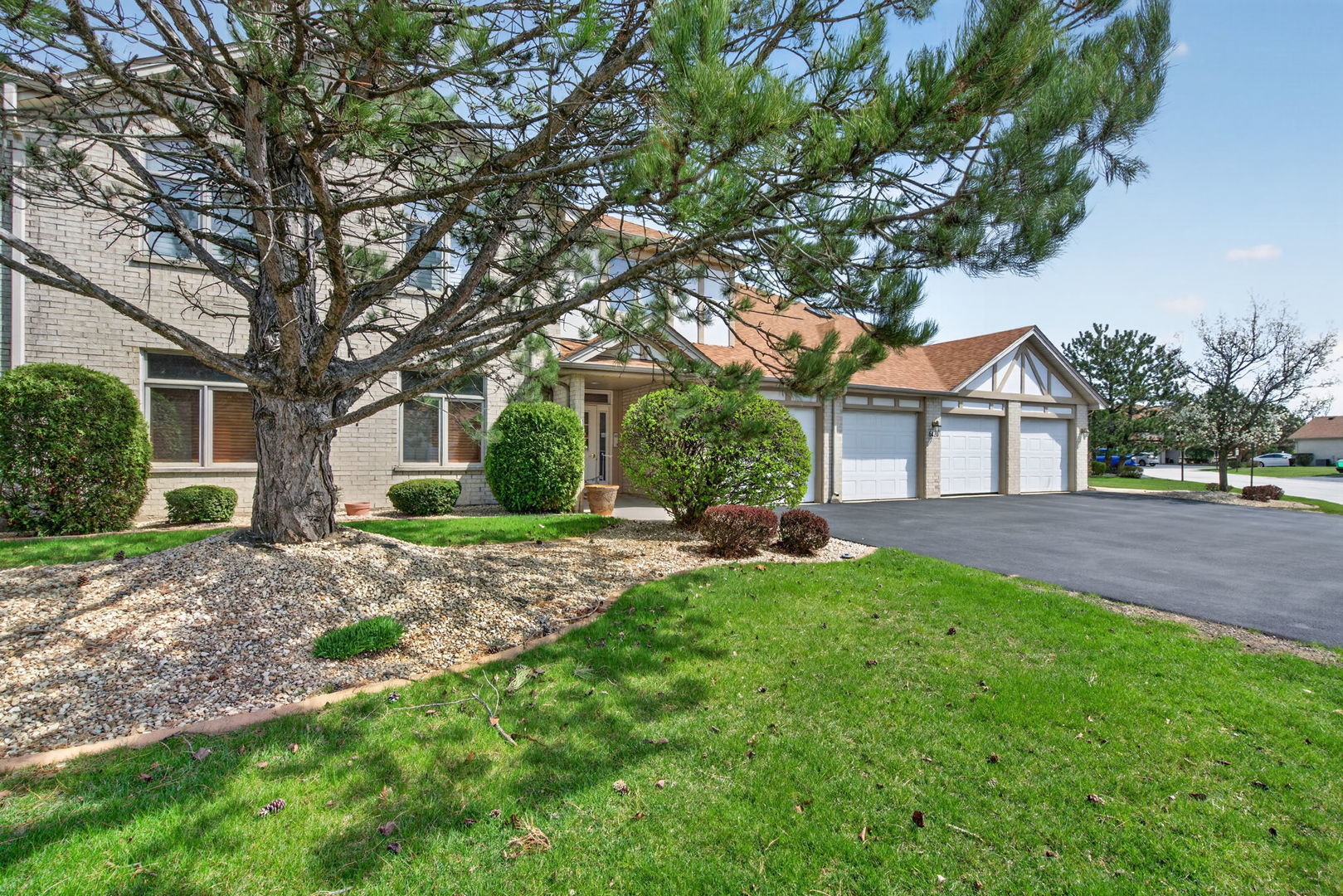 6420 Pine Trail Lane #1, Tinley Park, IL