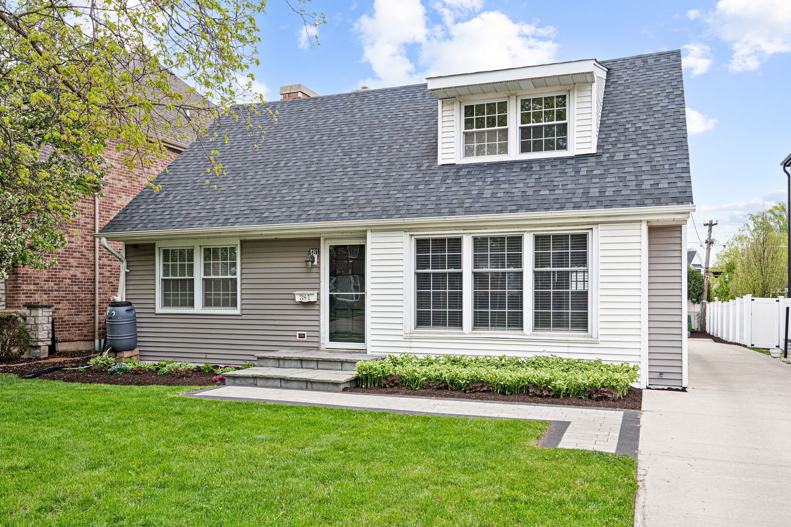 381 S Berkley Avenue, Elmhurst, IL