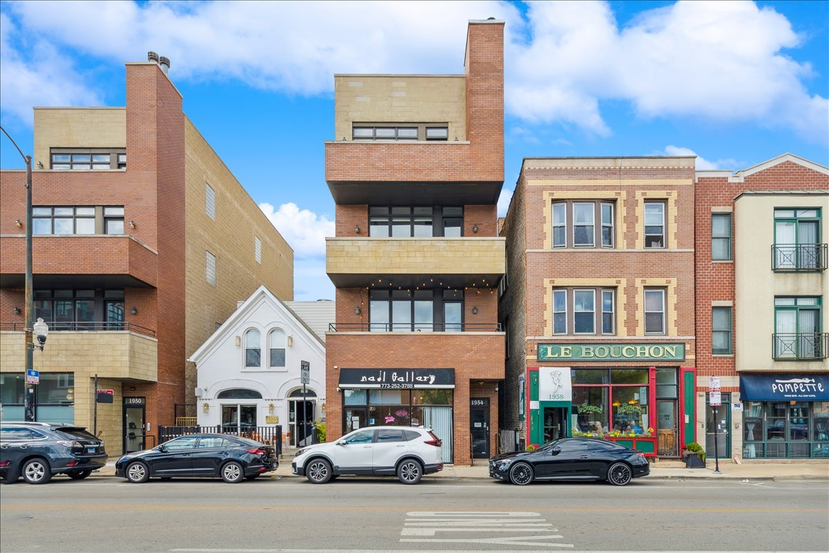 1954 N DAMEN Avenue #2, Chicago, IL