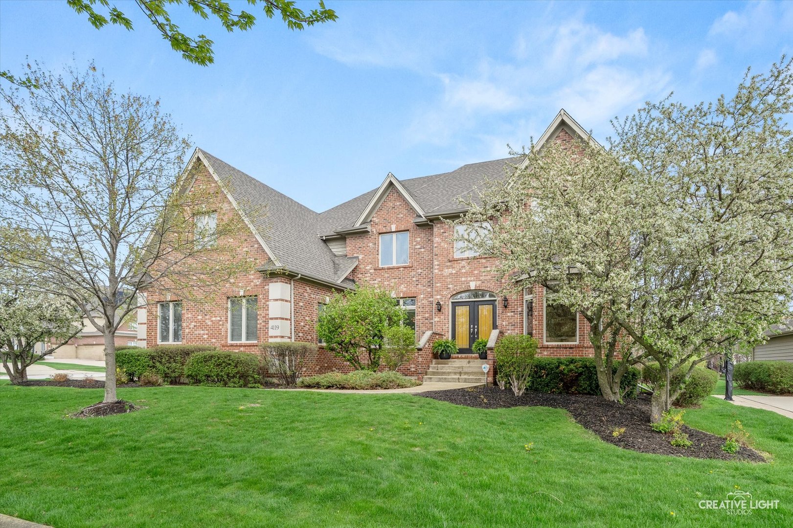 4119 CHAMPION Road, Naperville, IL
