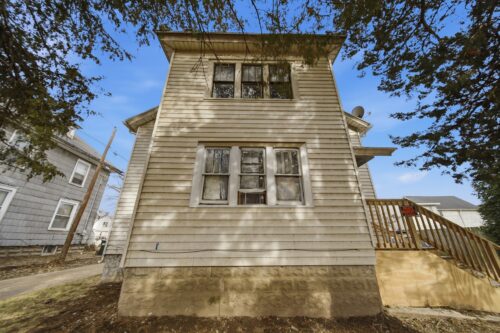 506 Ave F, Sterling, IL