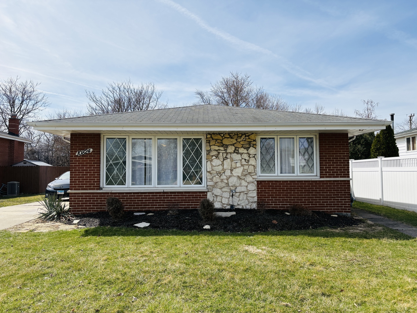 10824 Laramie Avenue, Oak Lawn, IL