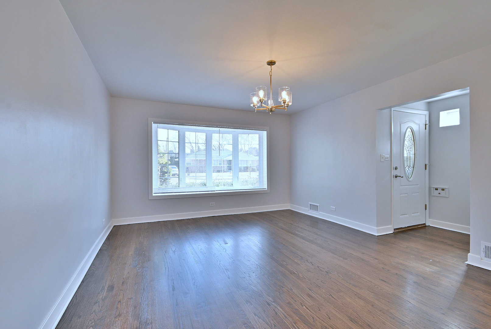 7142 N Keating Avenue, Lincolnwood, IL