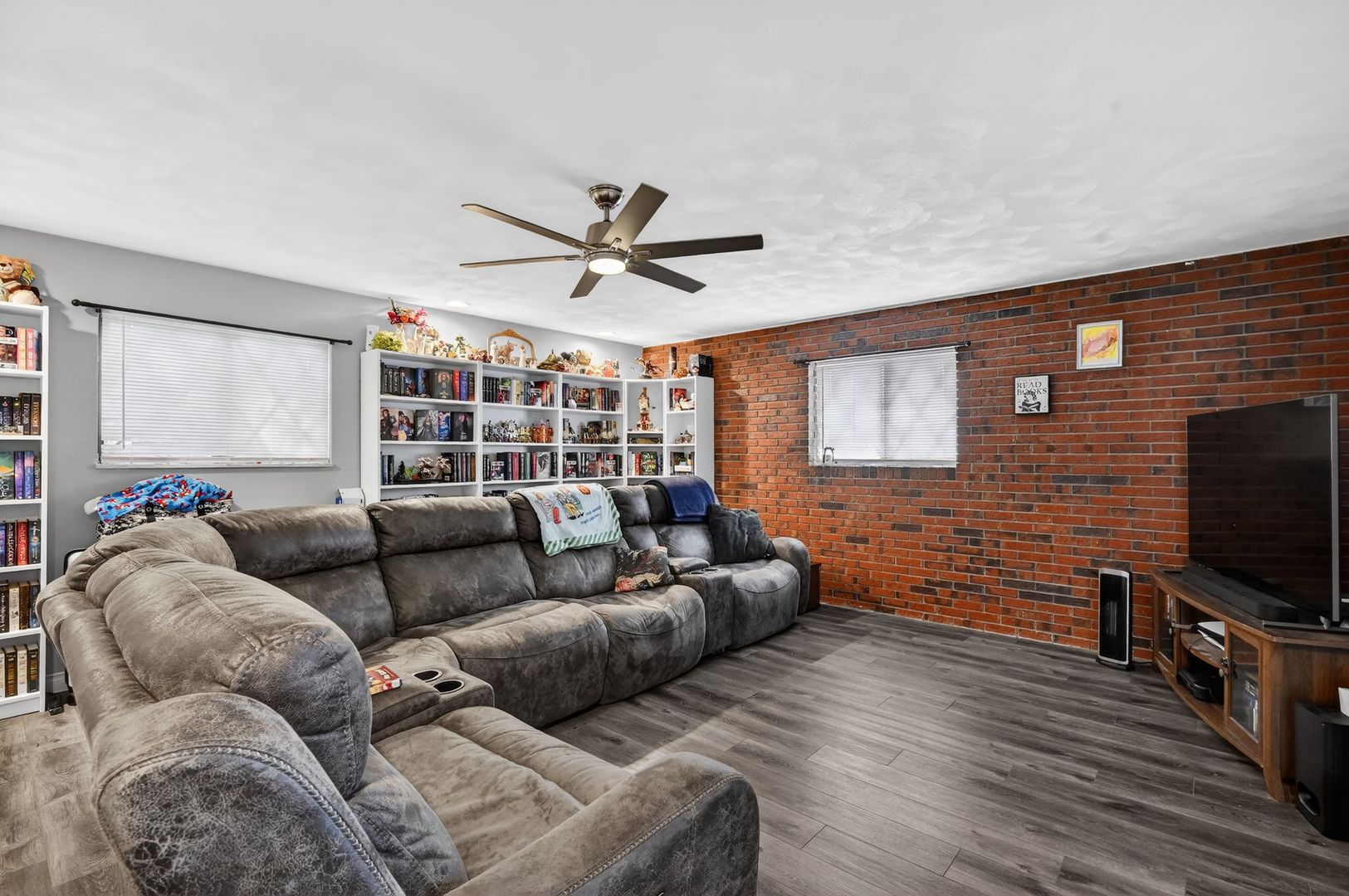 911 Westside Street, Red Bud, IL