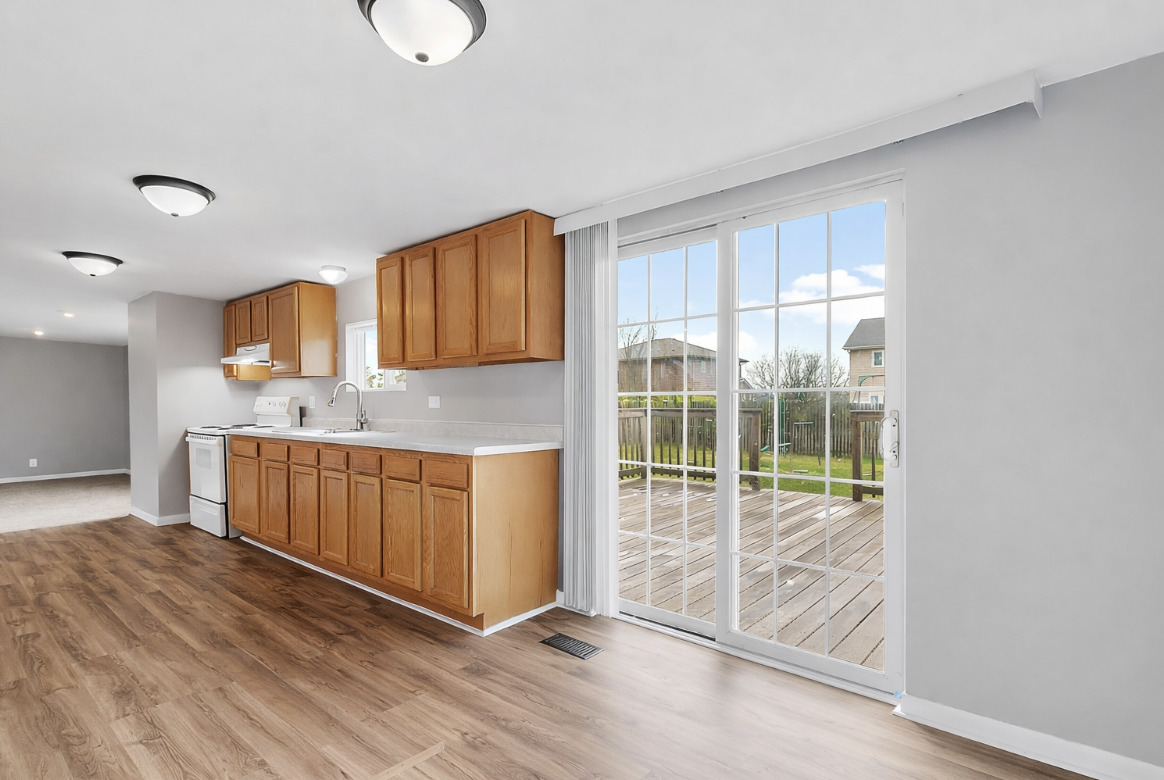 725 S SPENCER Road, New Lenox, IL