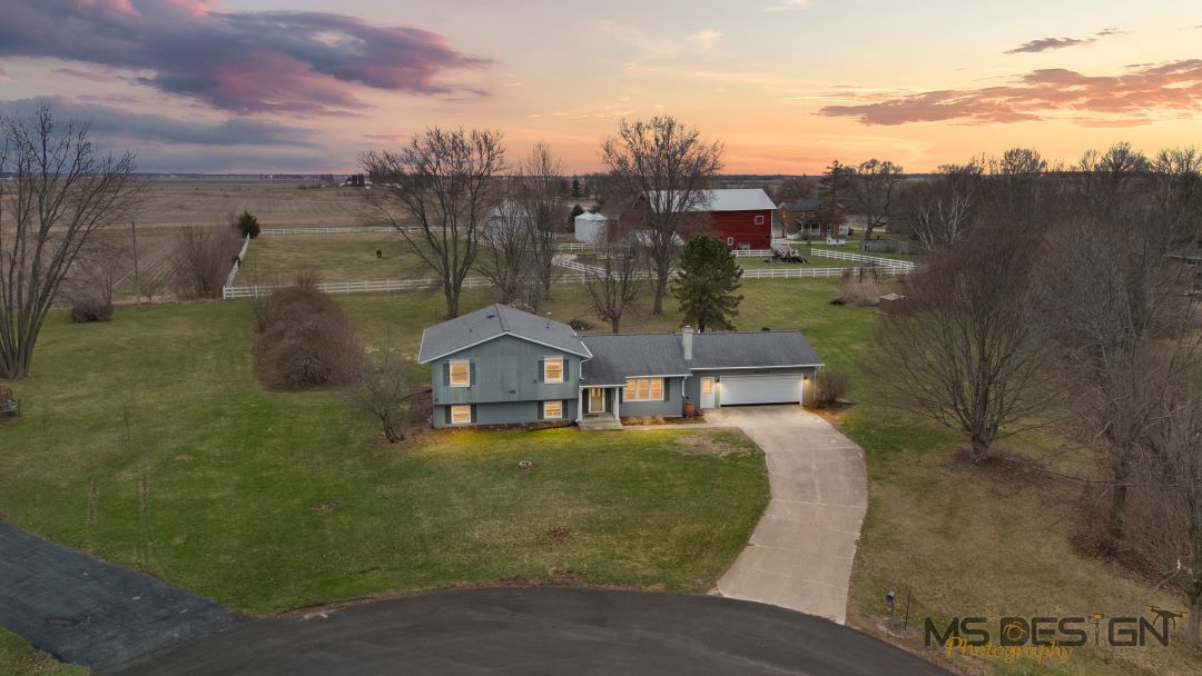 2S456 Cedar Court, Elburn, IL