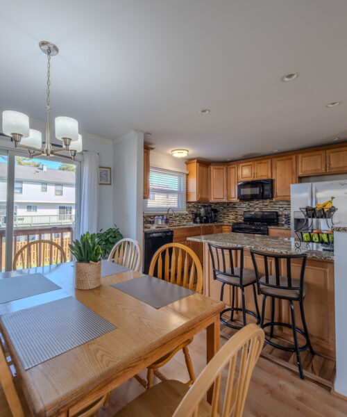 829 Prairie Avenue, Bartlett, IL