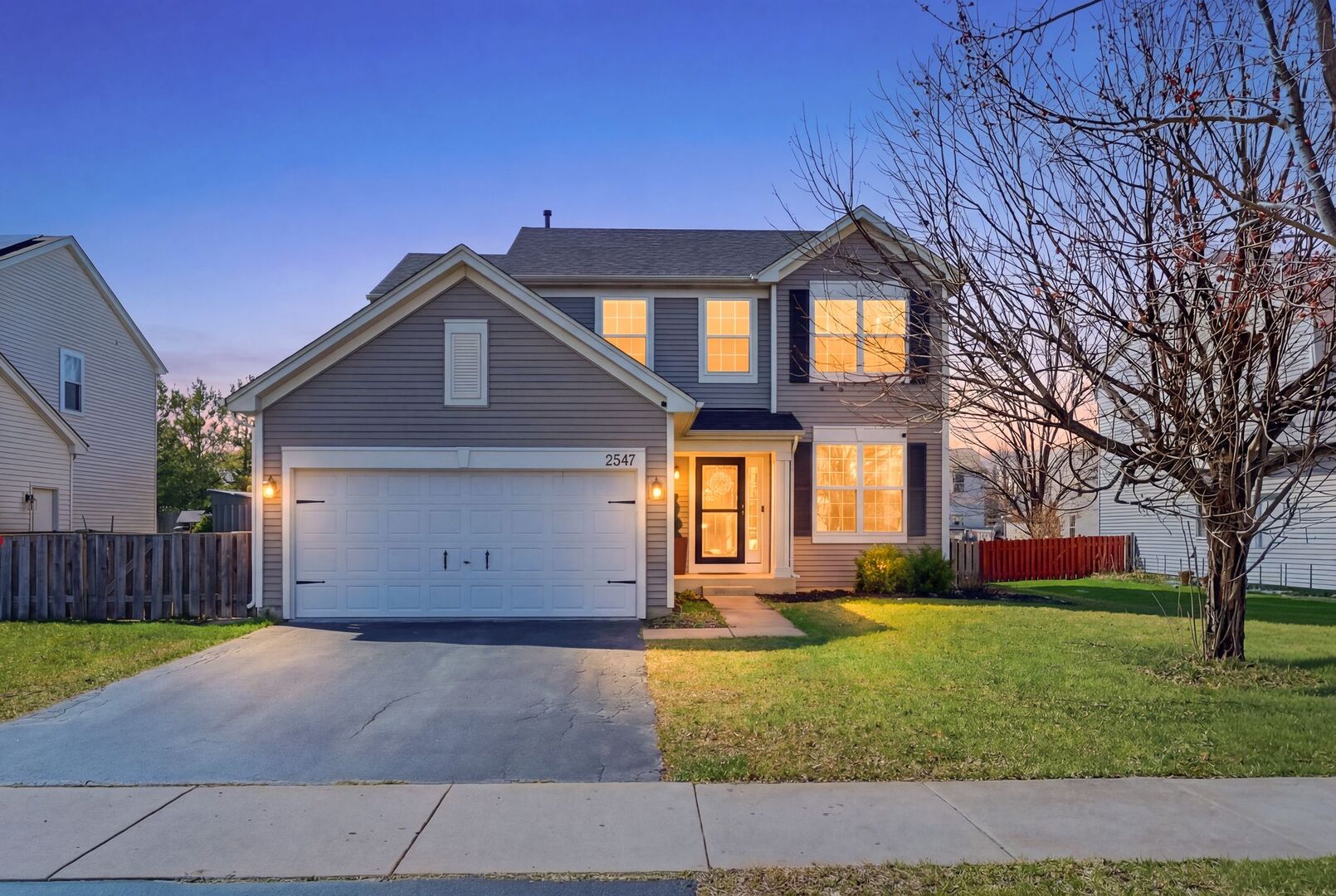2547 Prairie Crossing Drive, Montgomery, IL