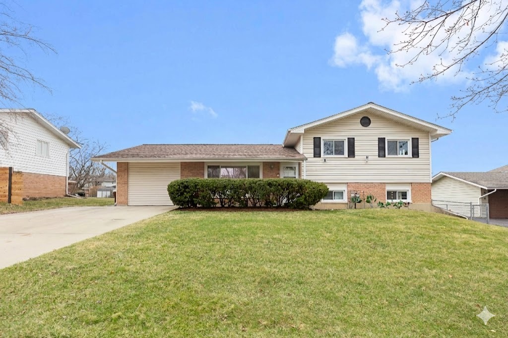1910 Ashley Road, Hoffman Estates, IL