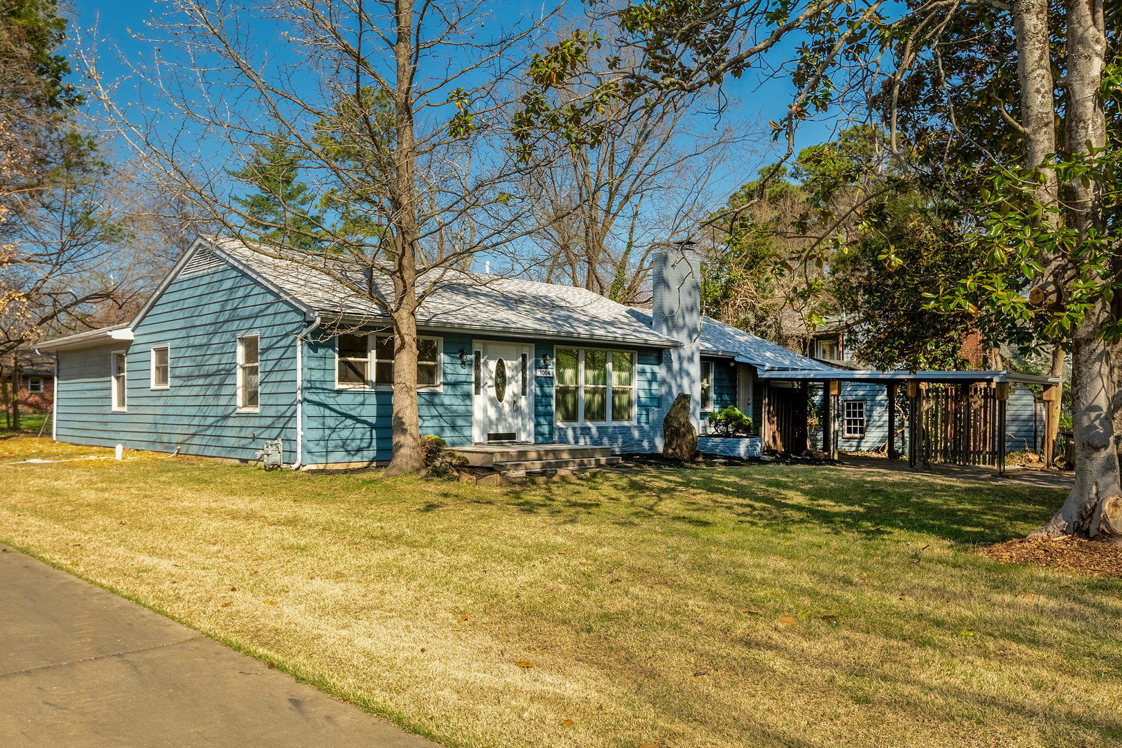 1004 S Taylor Drive, Carbondale, IL