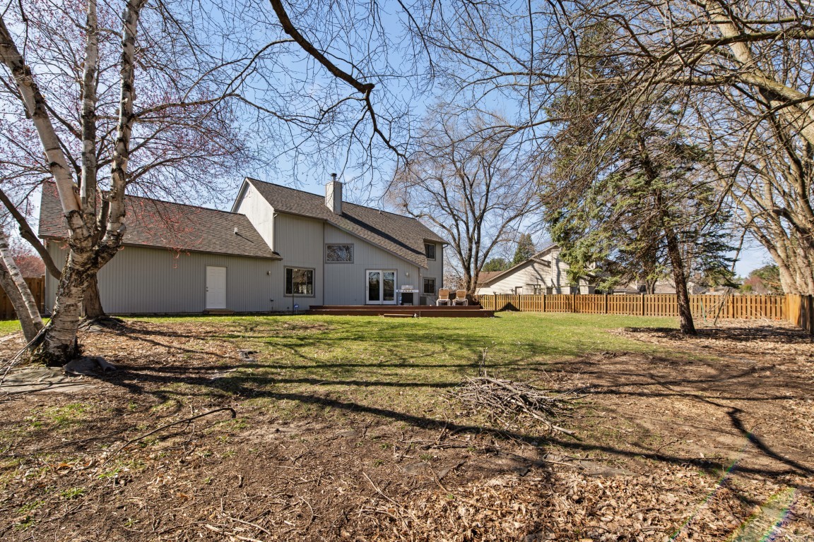 5288 PEPPER Drive, Rockford, IL