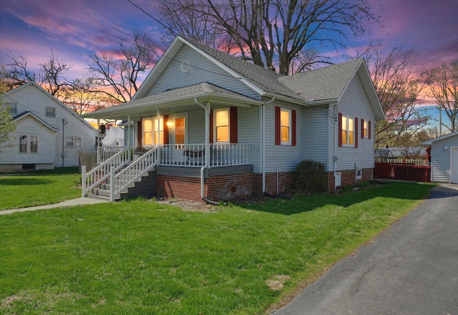 119 N Broadway Street, Fisher, IL