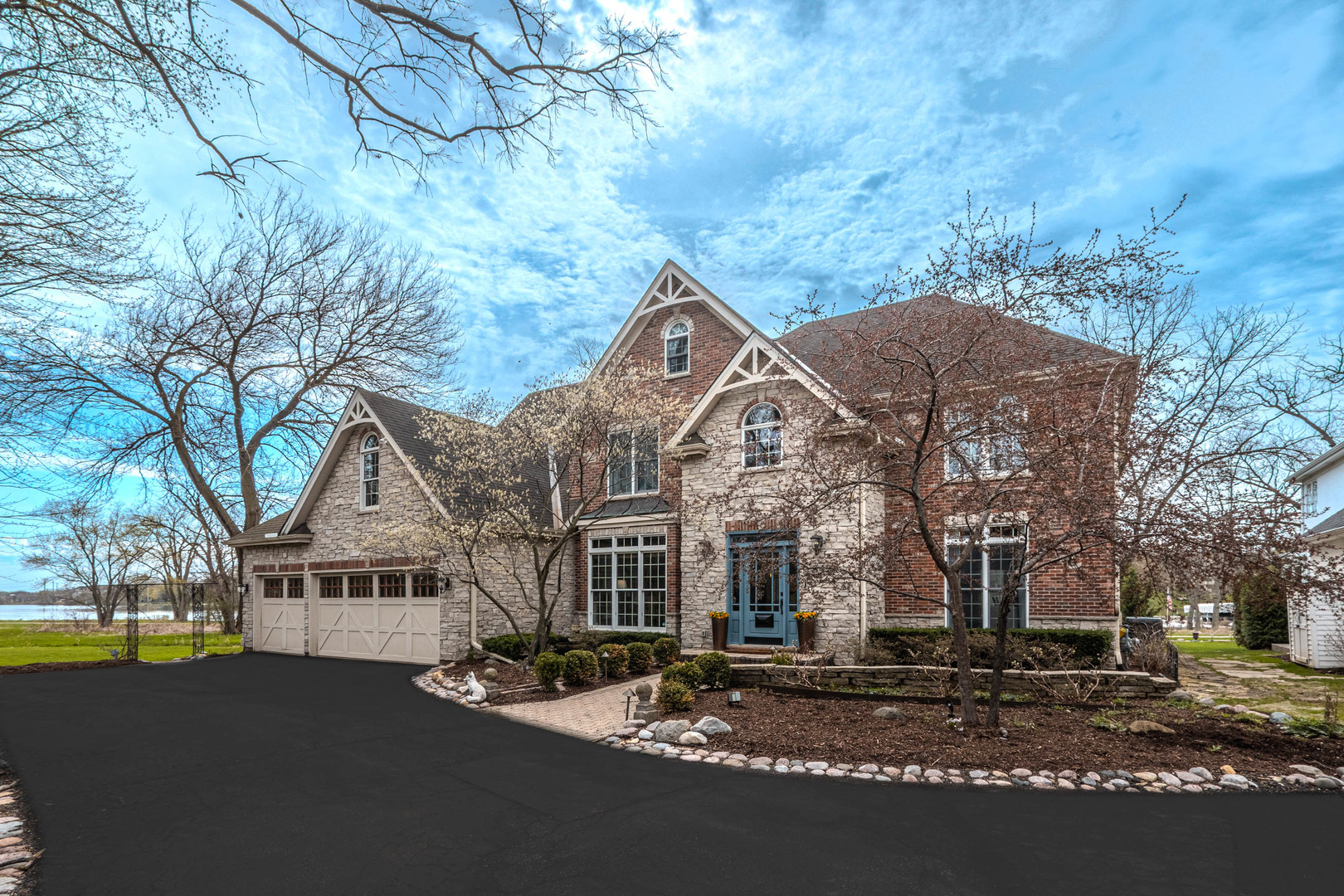842 N Bennett Street, Geneva, IL