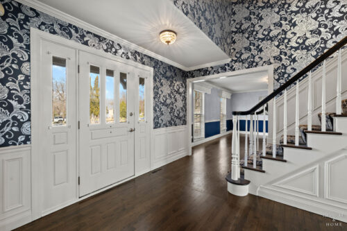 657 Old Westbury Road, Crystal Lake, IL