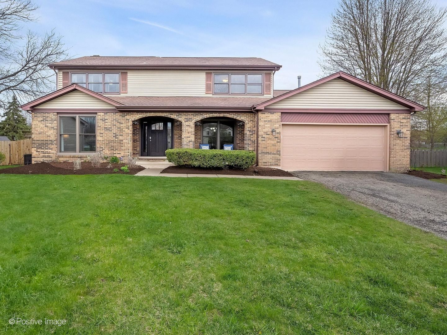 612 Stuart Drive, Carol Stream, IL