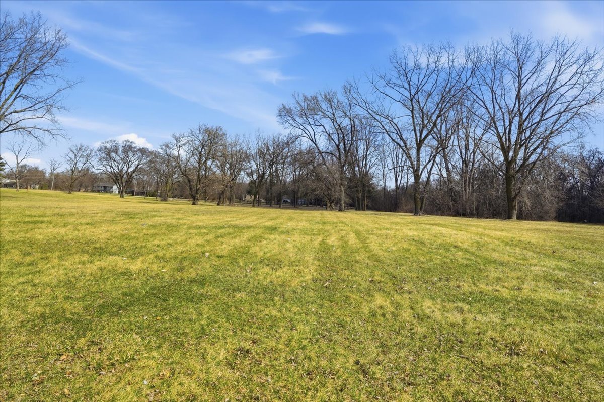 1465 N Green Bay Road, Waukegan, IL