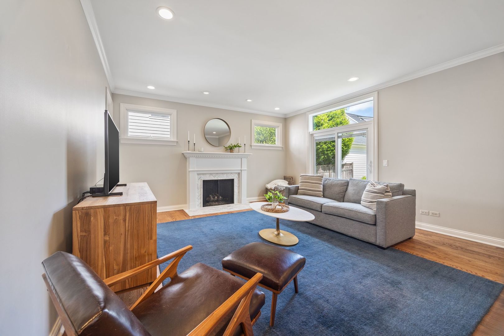 735 W 8th Street, Hinsdale, IL