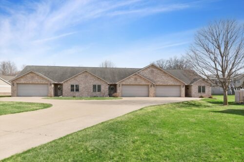 921 10th Street, Dewitt, IA