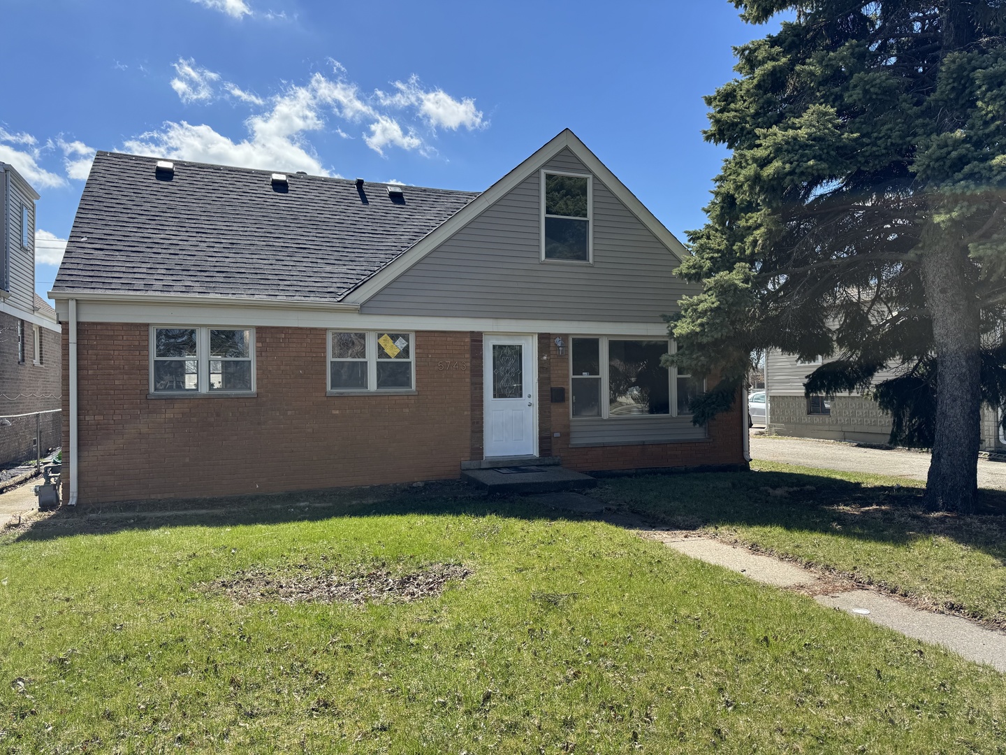 5743 W 79th Street, Burbank, IL