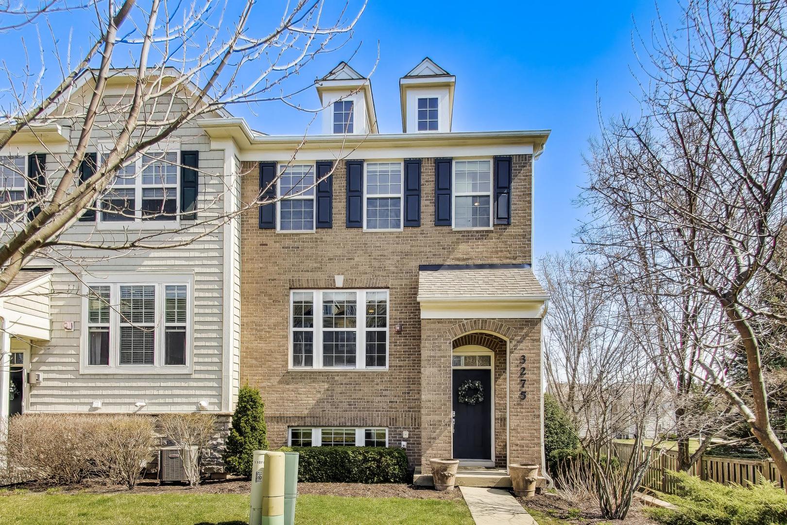 3275 Coral Lane, Glenview, IL