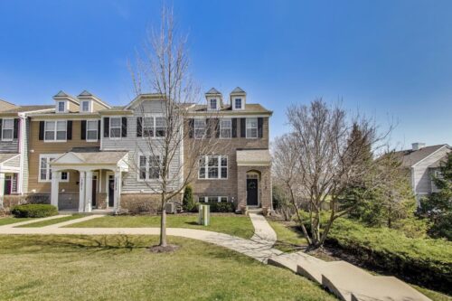 3275 Coral Lane, Glenview, IL