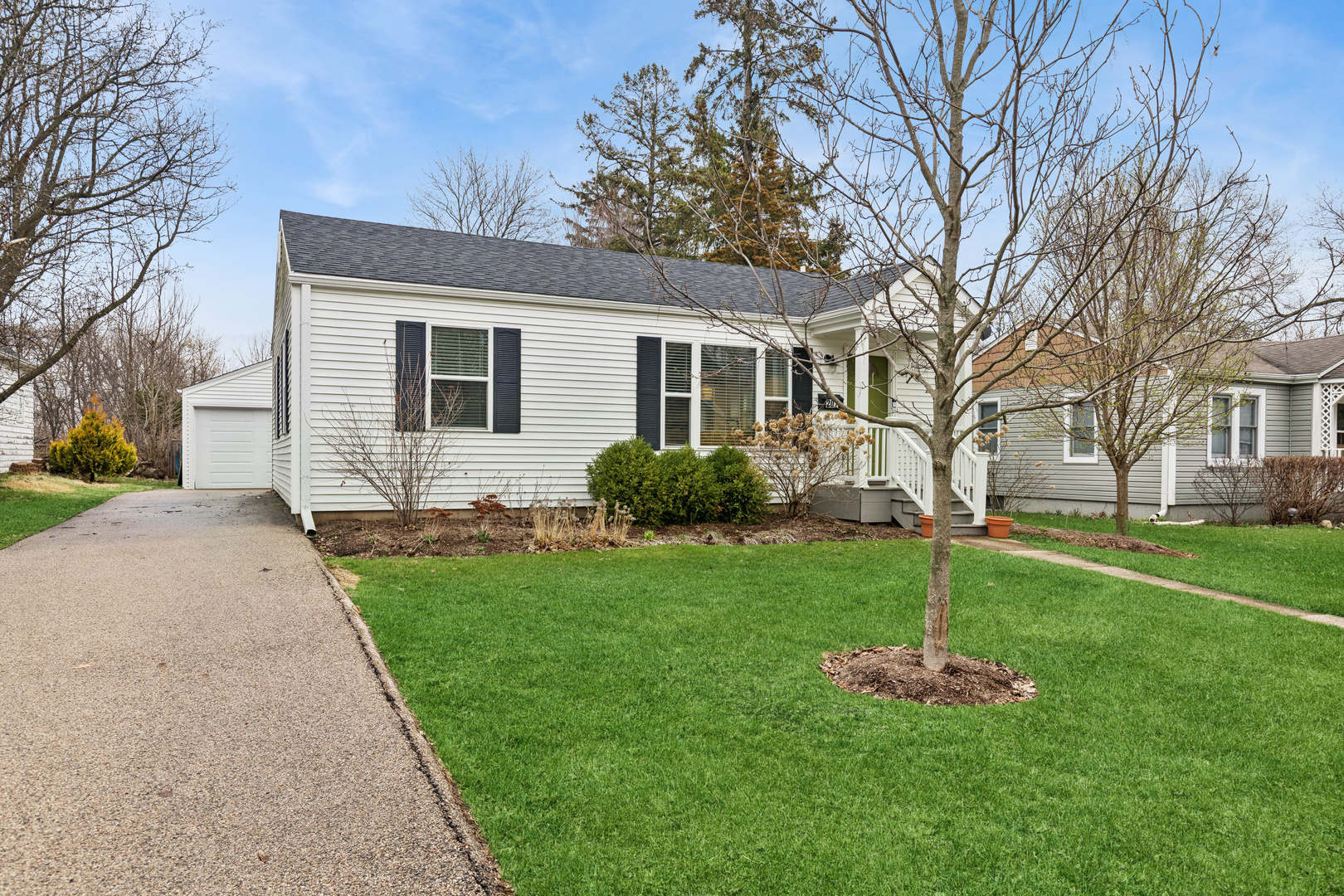207 Glen Avenue, Crystal Lake, IL