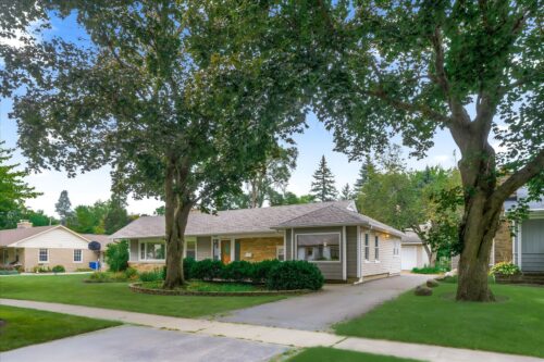 1211 James Street, Geneva, IL