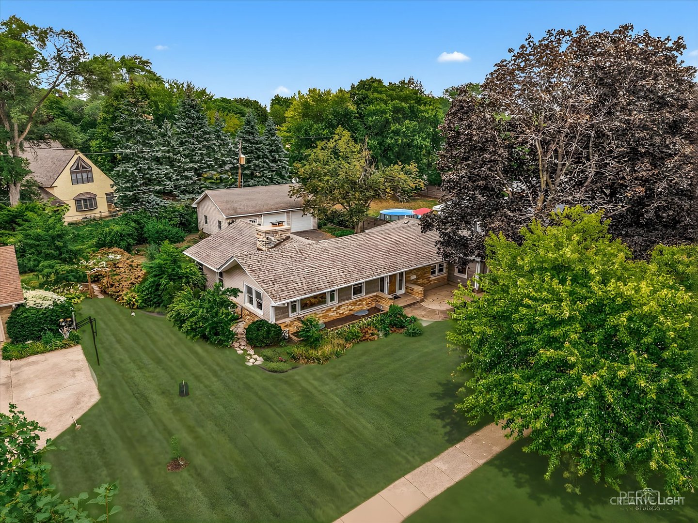 1211 James Street, Geneva, IL