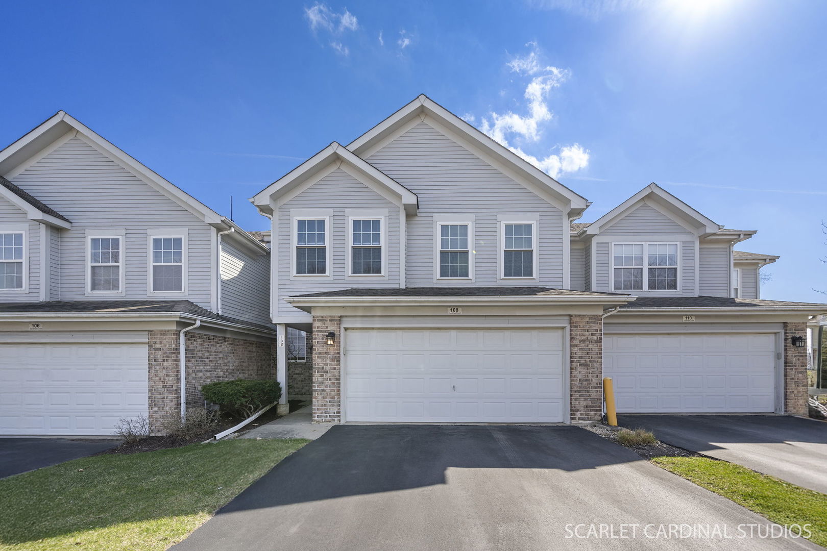 108 Cambrian Court, Roselle, IL
