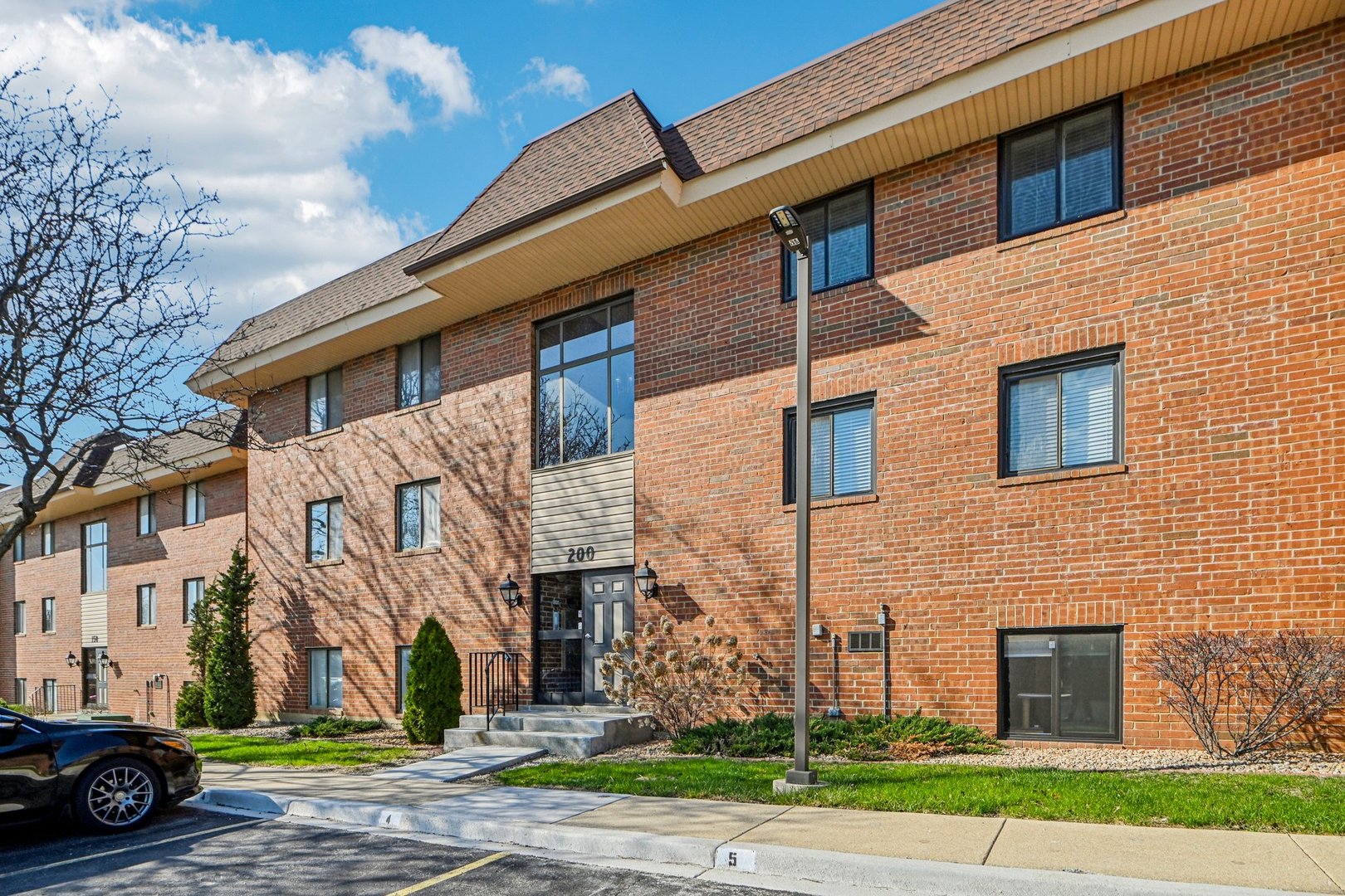 200 E Fountainview Lane #2A, Lombard, IL