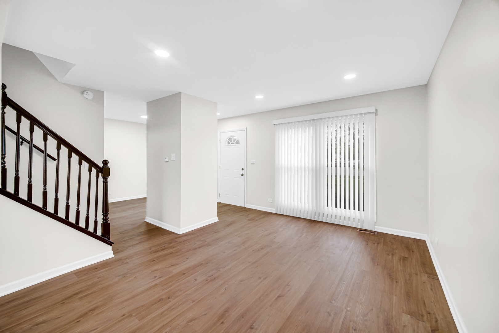 2022 Duxbury Court #2022, Streamwood, IL