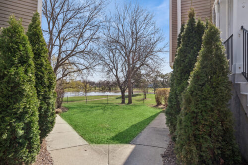 1917 Windsong Drive #1917, Schaumburg, IL