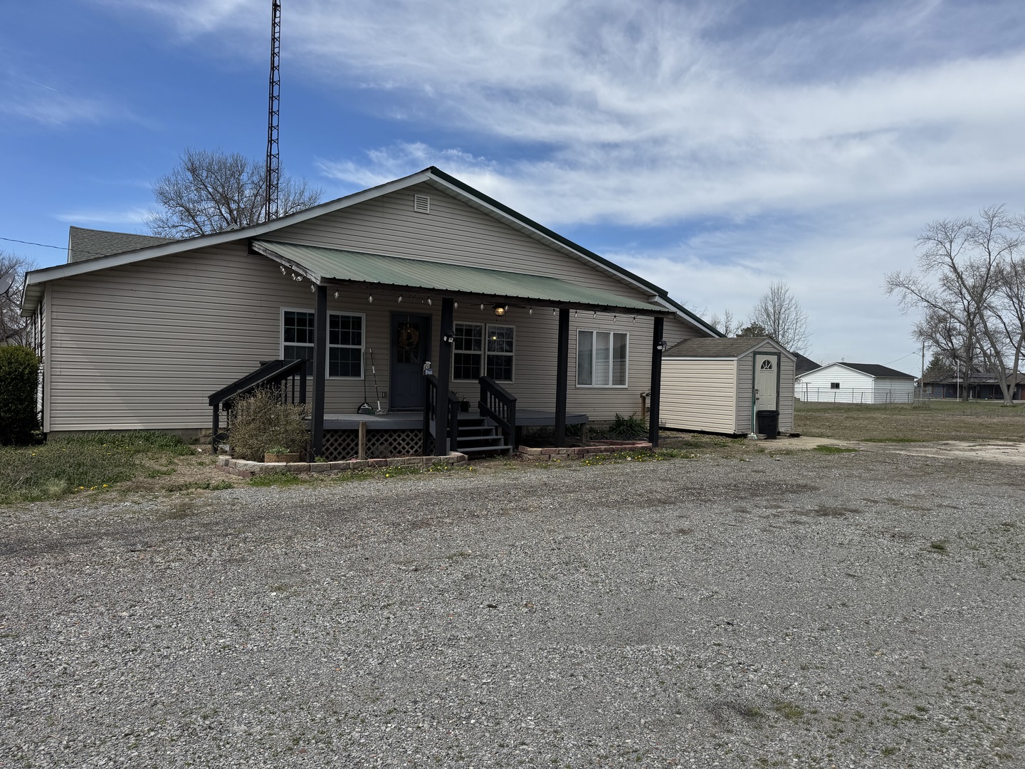 303 W Main Street, Ewing, IL