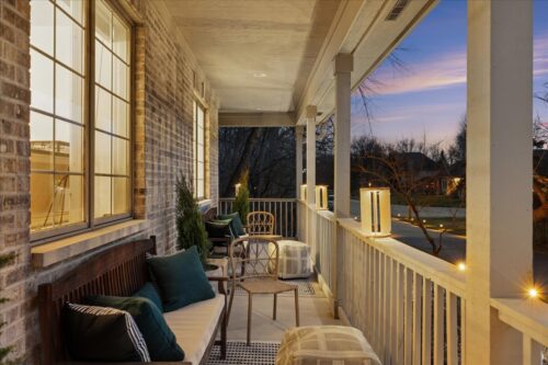 8690 Shade Tree Circle, Lakewood, IL