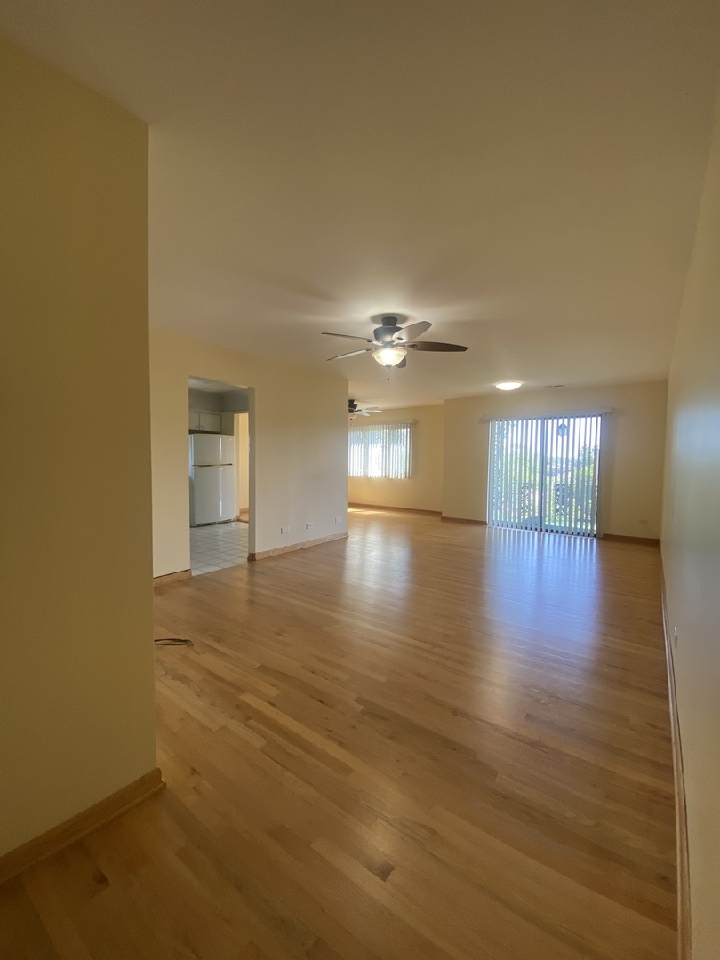 9375 LANDINGS Lane #504, Des Plaines, IL