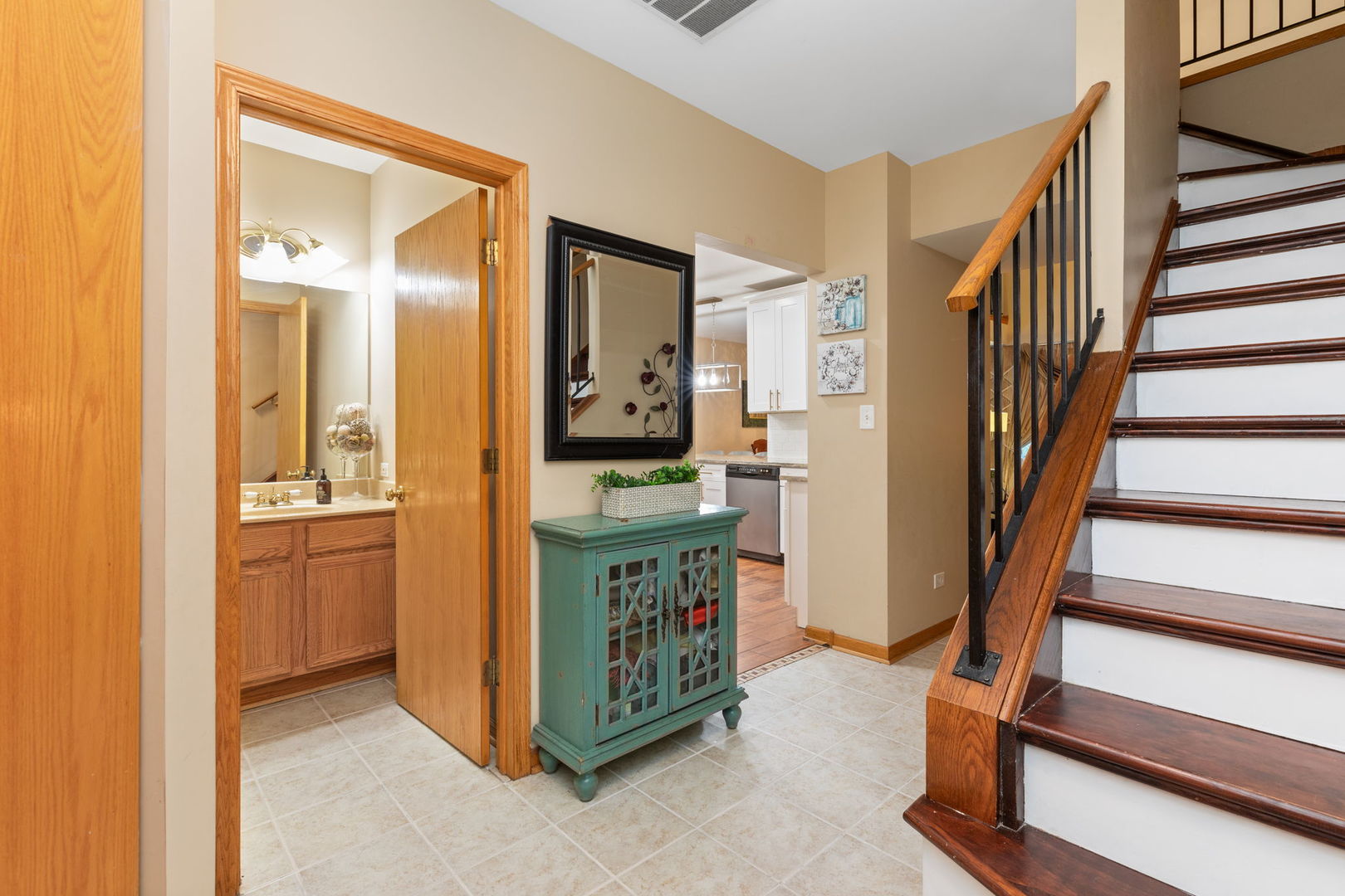 10936 Jodan Drive, Oak Lawn, IL