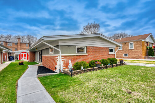 9246 S Harding Avenue, Evergreen Park, IL