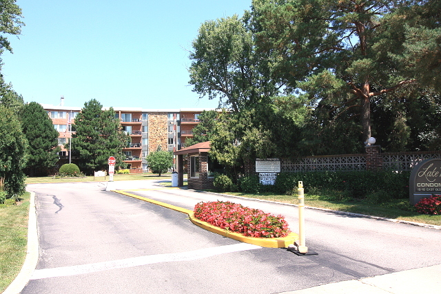 16 E Old Willow Road #405s, Prospect Heights, IL