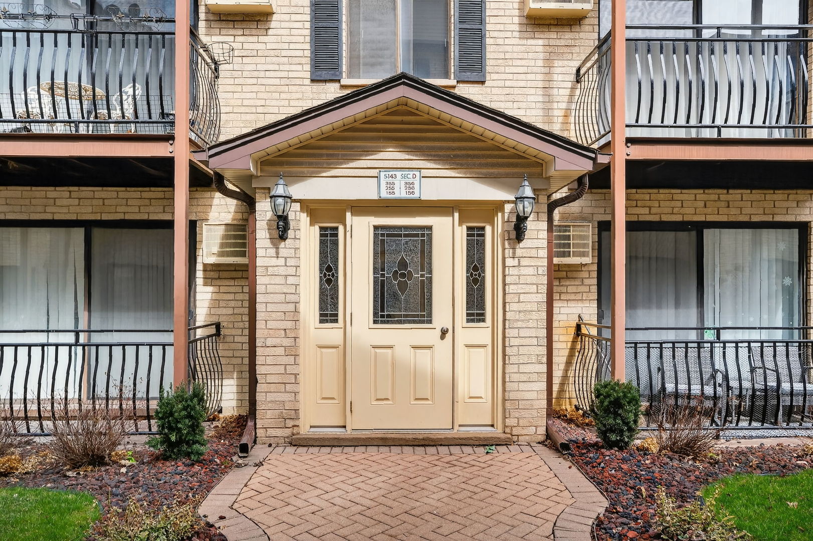 5143 N East River Road #355-D, Chicago, IL