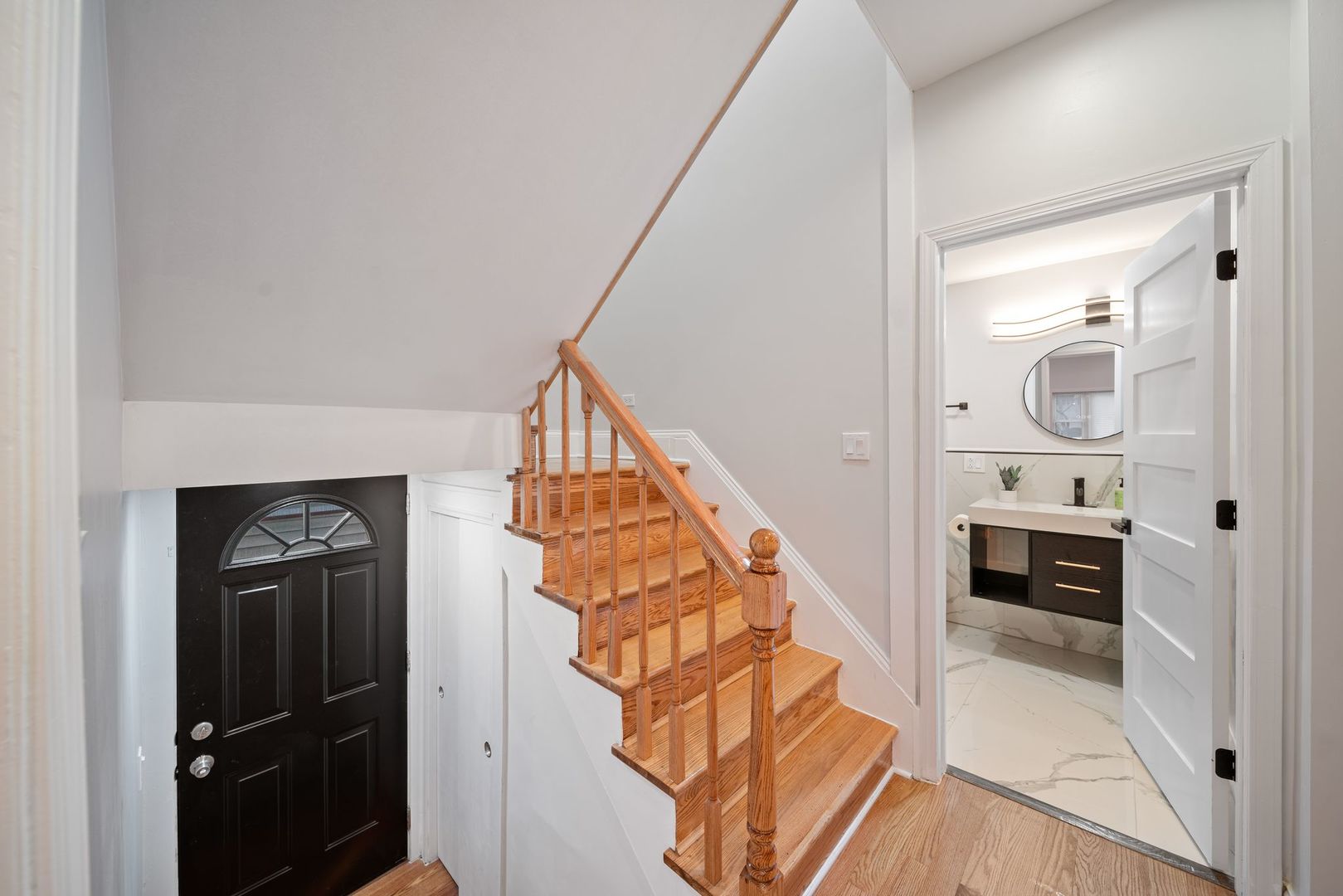 921 N Humphrey Avenue, Oak Park, IL