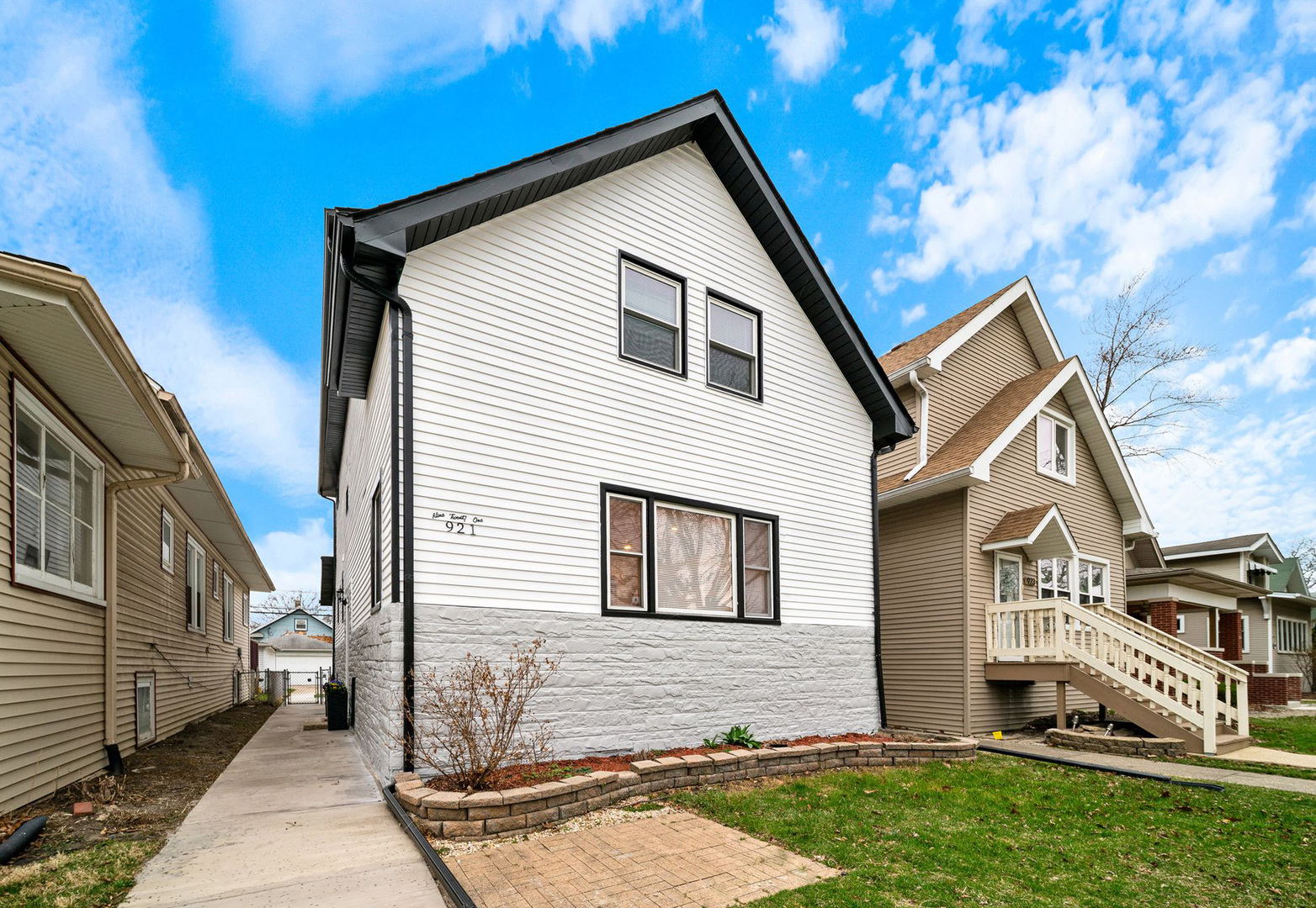 921 N Humphrey Avenue, Oak Park, IL