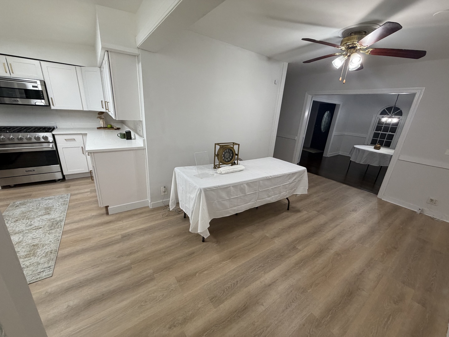 423 S Center Street, Bensenville, IL