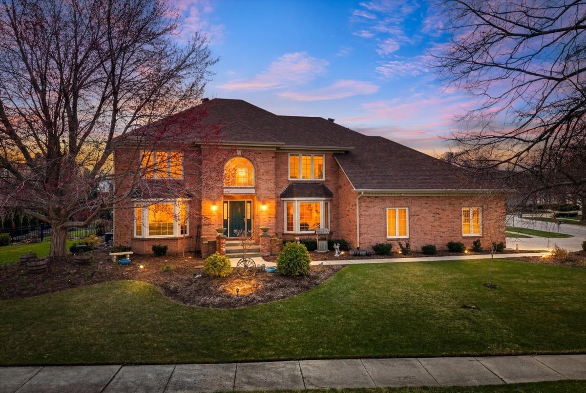 1576 Pine Lake Drive, Naperville, IL