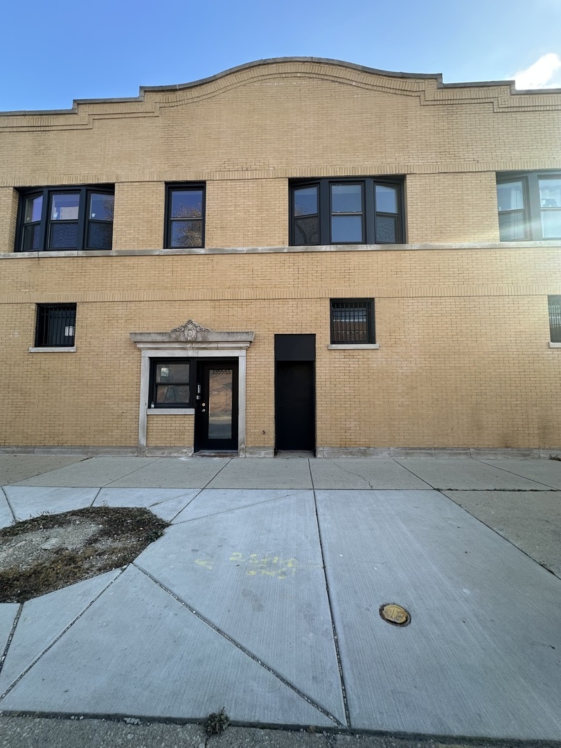 2353 N Springfield Avenue #2, Chicago, IL