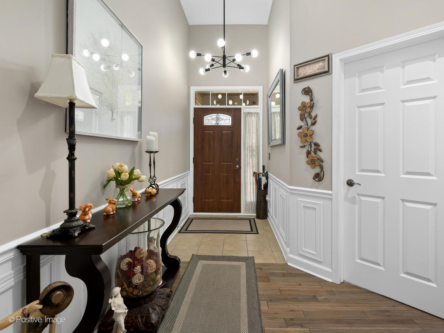 1660 Briarheath Drive, Aurora, IL