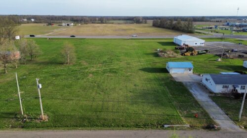 000 W 12th Street, Flora, IL