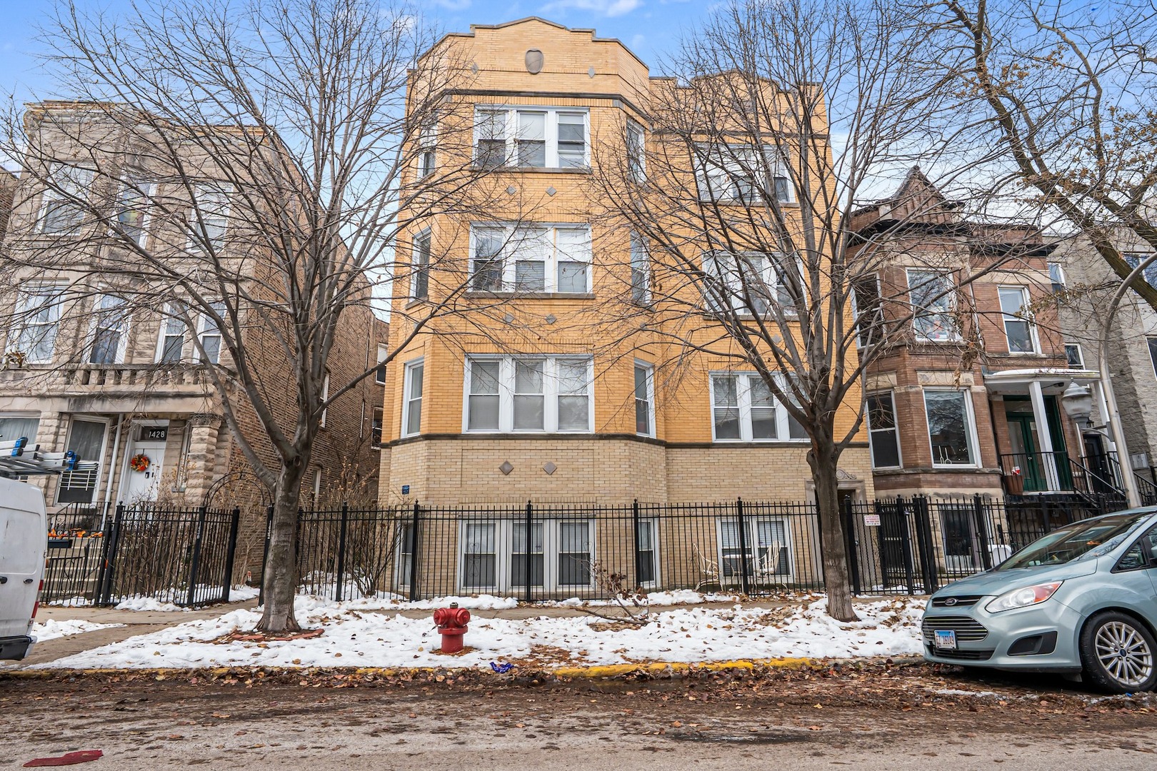 1432 N Maplewood Avenue #203, Chicago, IL