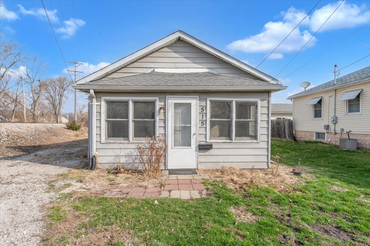 515 2nd Avenue, Milan, IL